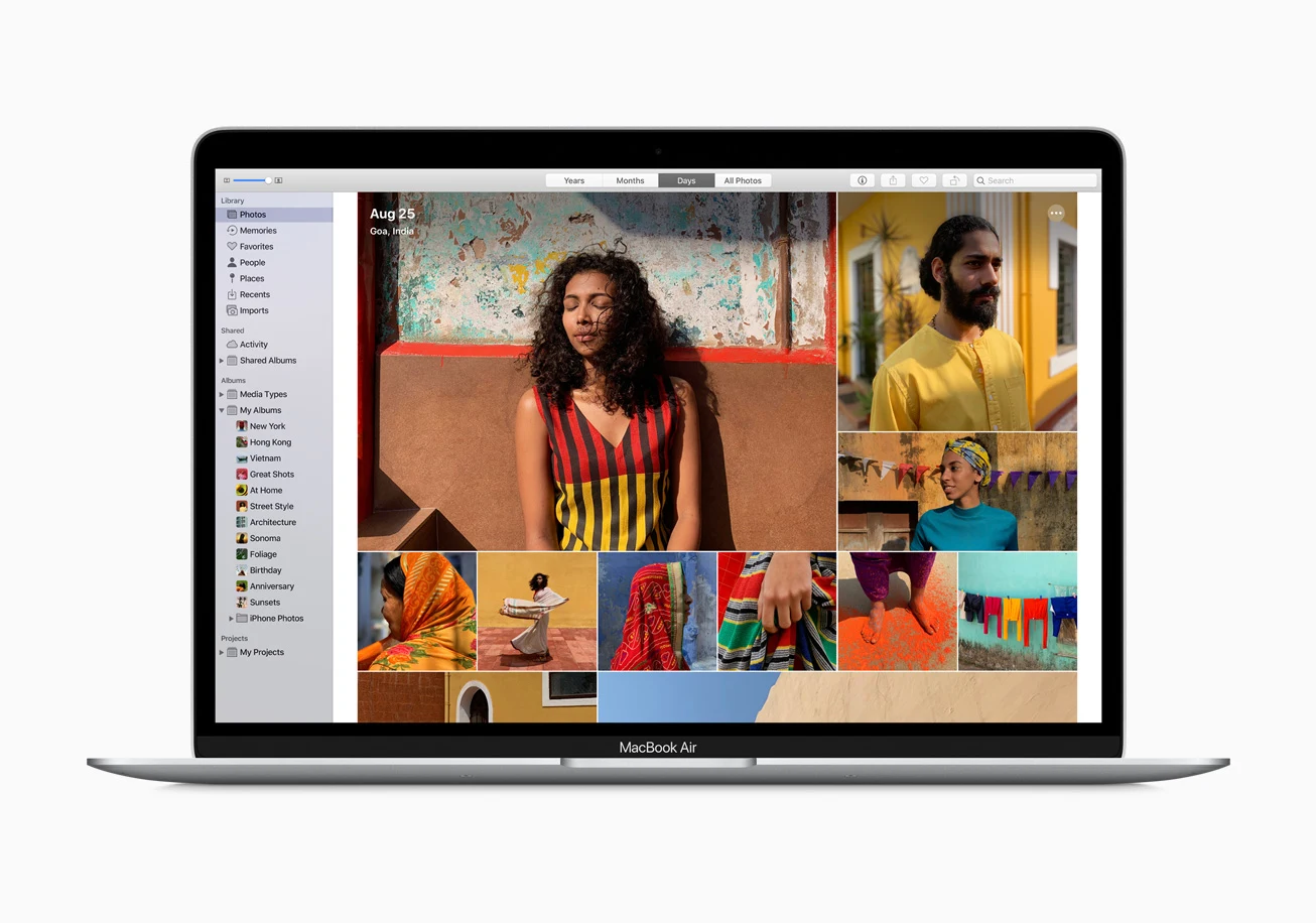 MacBook Air марта 2020 года с приложением Фото на экране, официальный кадр Apple